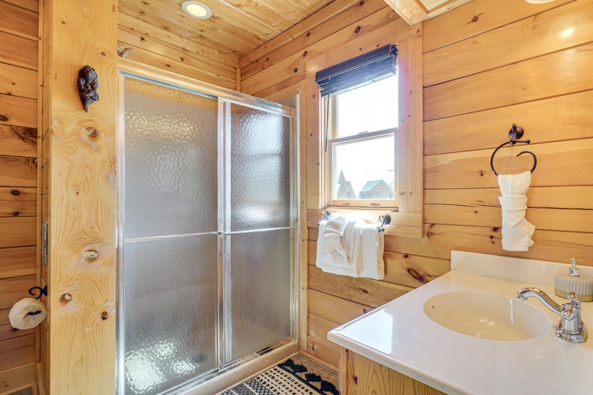 Mountain Dreams Cabin Hot Tub, Sauna And Views! Сивиървил Екстериор снимка