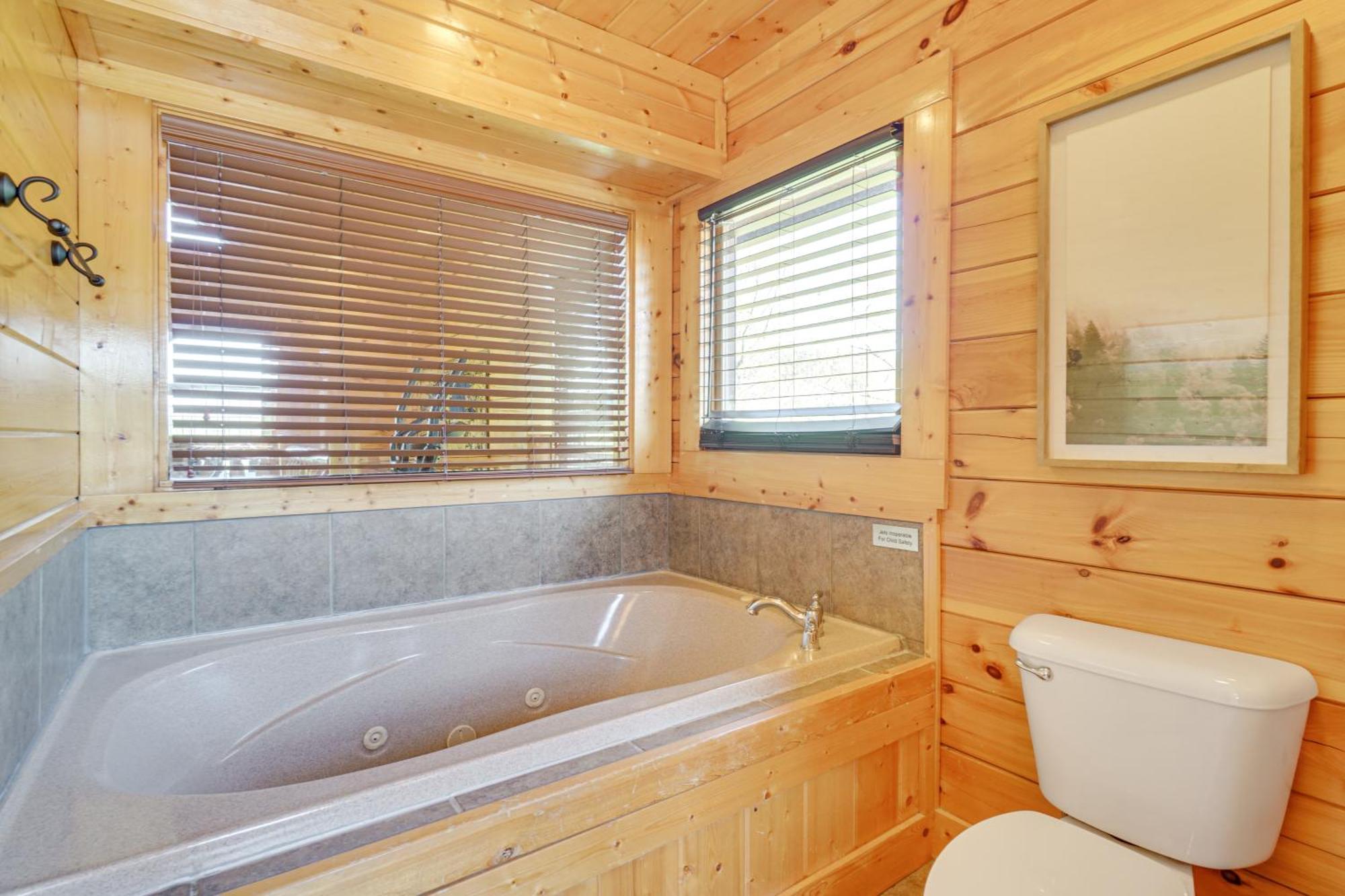Mountain Dreams Cabin Hot Tub, Sauna And Views! Сивиървил Екстериор снимка